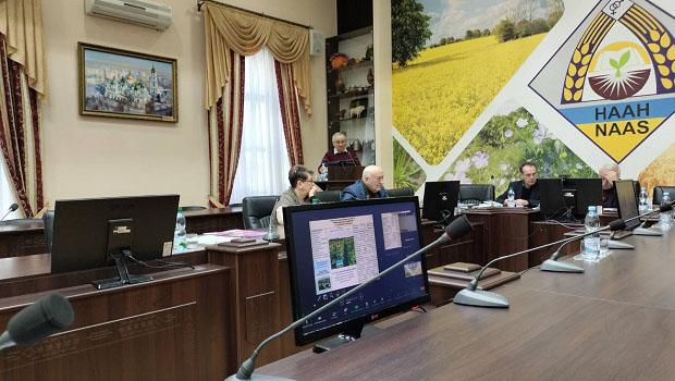 Звіти за 2023 рік з програм наукових досліджень ПНД 16 «Соняшник» та ПНД 17 «Генетичні ресурси рослин»